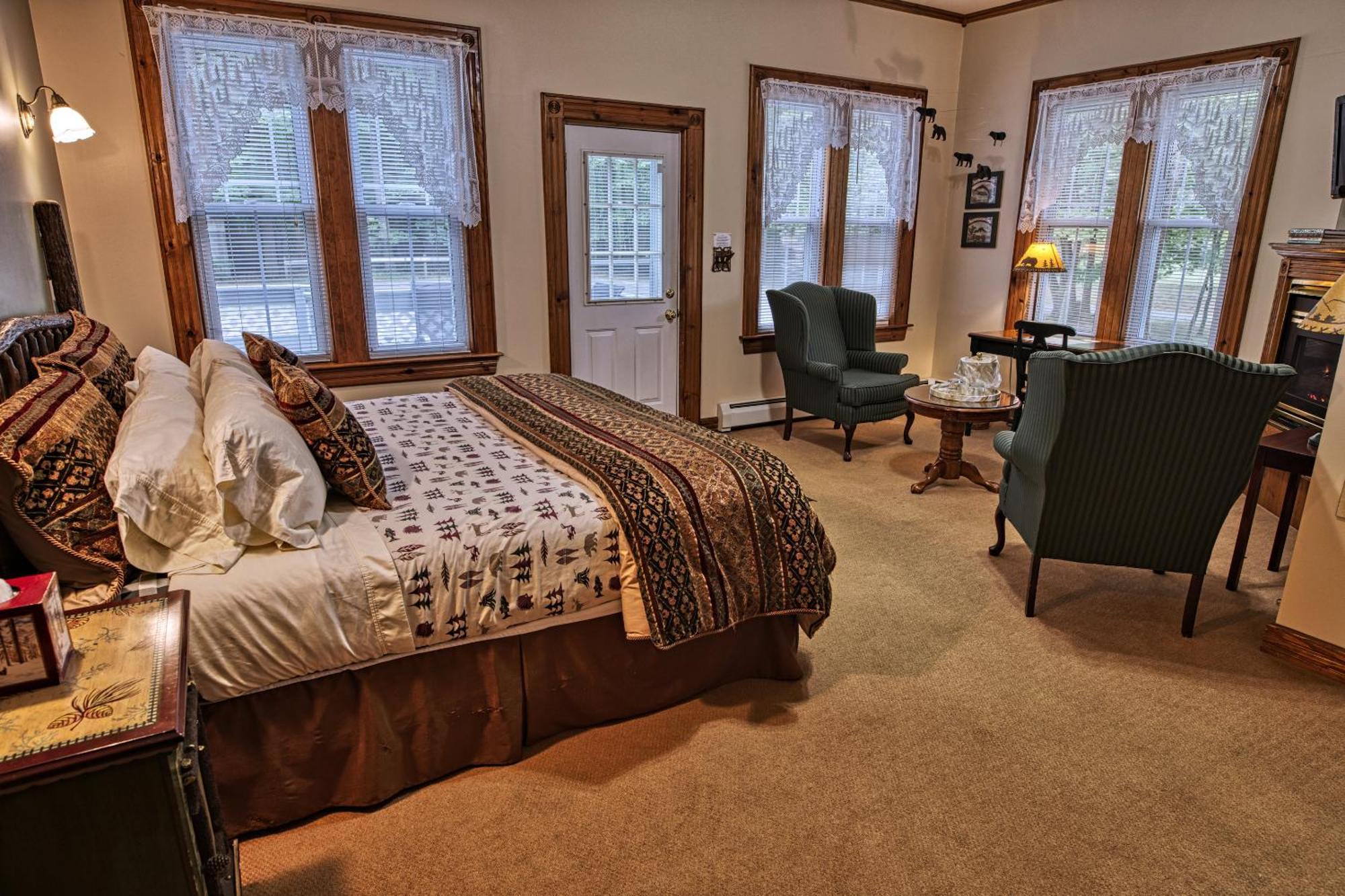 Rockwell Falls Inn And Wine Bar Lake Luzerne Cameră foto