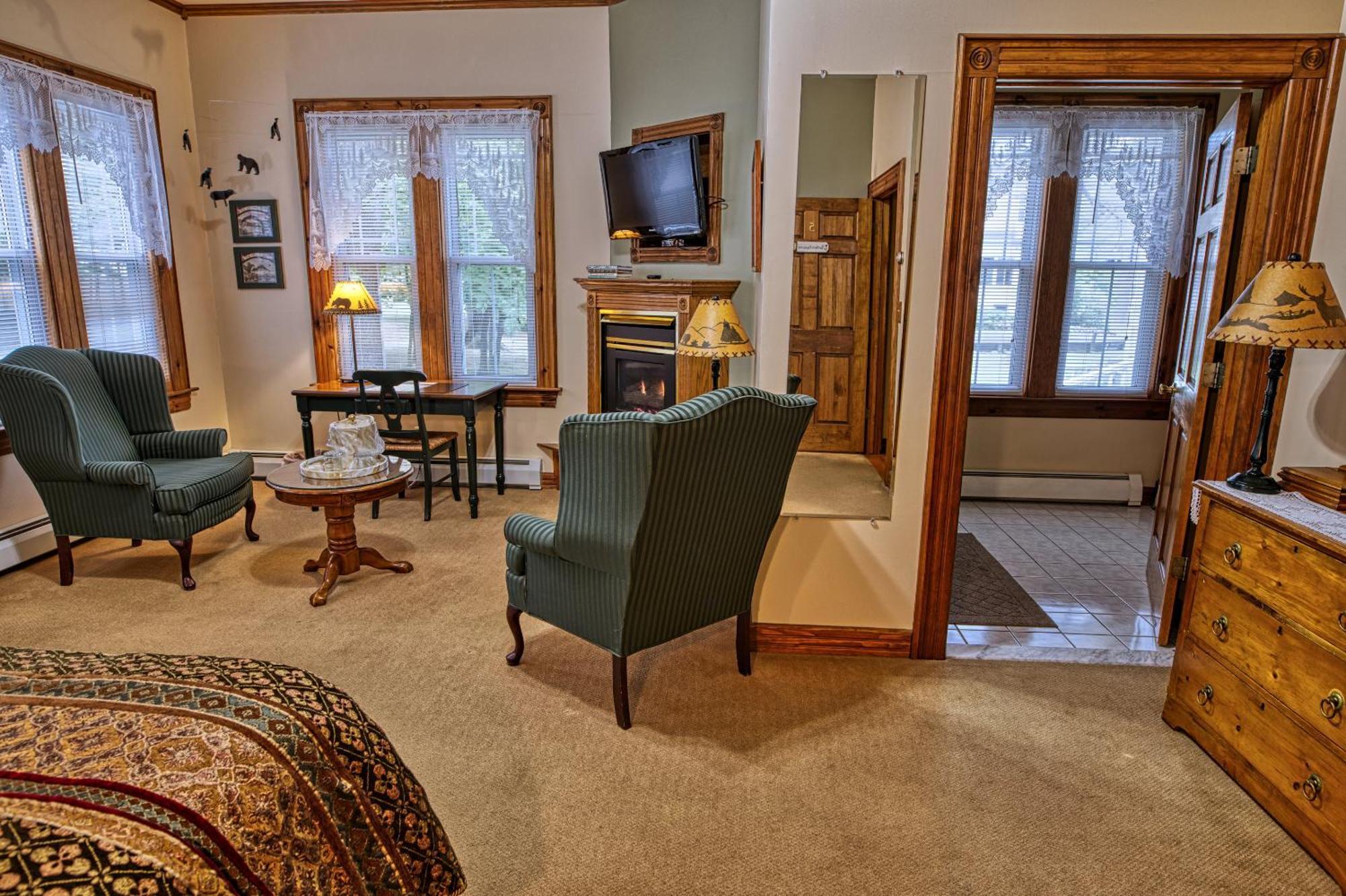 Rockwell Falls Inn And Wine Bar Lake Luzerne Cameră foto